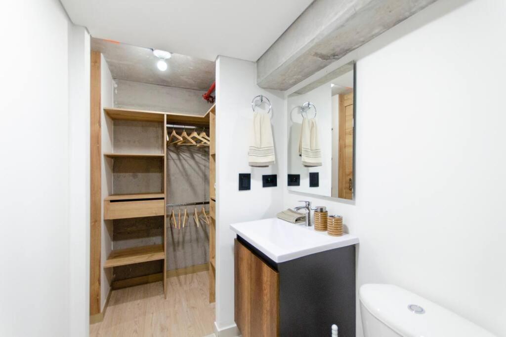Apartamento Tipo Loft Меделин Екстериор снимка